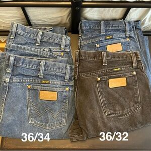 Wrangler Men's Blue and Black Jeans